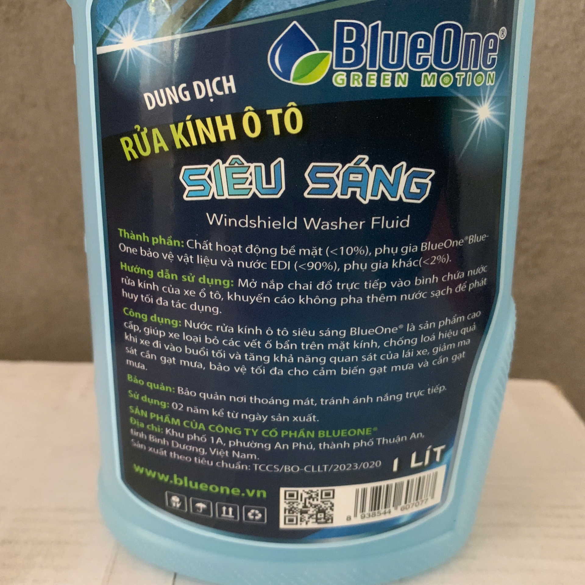 Nước rửa kính ô tô BlueOne siêu sáng