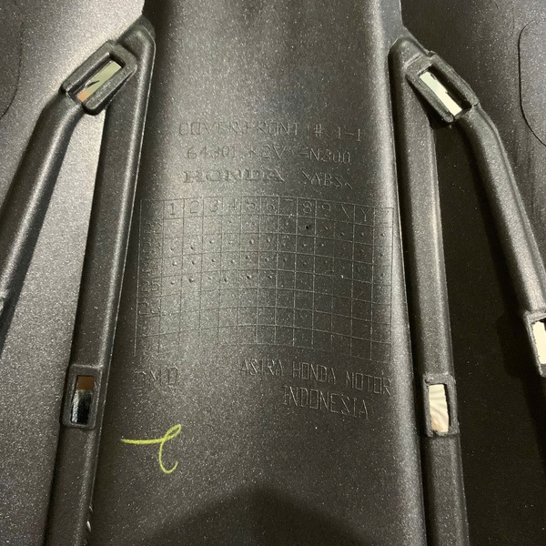 Mặt nạ lớn Vario 125 64301-K2V-N30