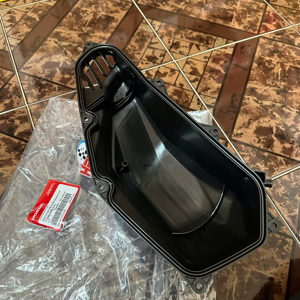 Nắp hộp lọc gió Vario 2018,  nắp pô e Vario 2018 - Air Balde 17245-K59-A70