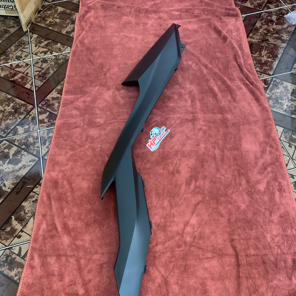 Nẹp lườn dưới / Ốp gầm nhựa nhám Vario 2018 Trái 64360-K59-A70ZA/ Phải 64350-K59-A70ZA