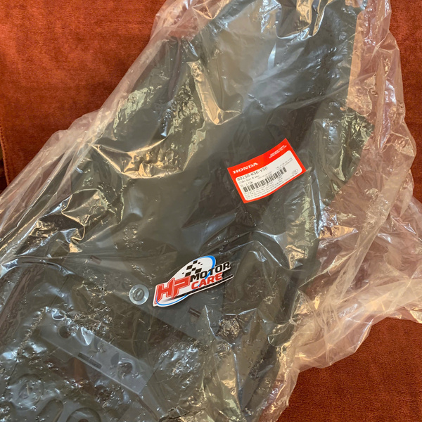 Chắn bùn B sau/ Lót sườn dưới bình xăng Winner X V2 80150-K56-V50