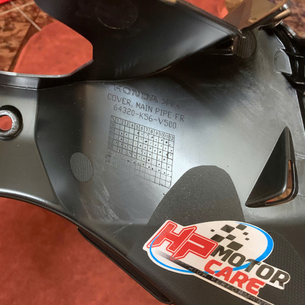 Yếm ổ khóa Winner V2/ ốp ống yếm chính winner v2 64320-K56-V50