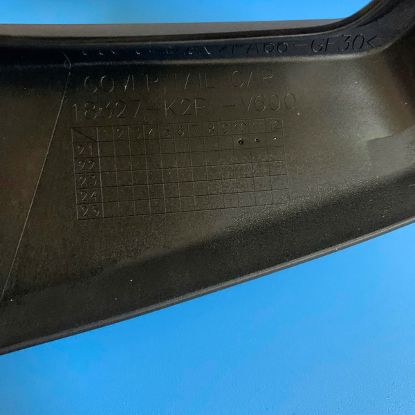 Chụp đuôi pô Winner X V3 18327-K2p-V60 ( nhựa nhám)