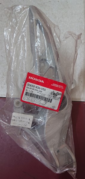 Pat gác chân trước Winner X Trái/Phải  50660-K56-V50/50650-K56-V50