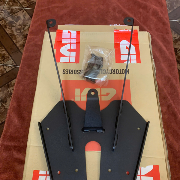 Baga sau Vario 125/150 Givi SRV(chính hãng)