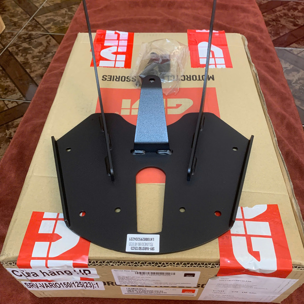 Baga sau Vario 125/150 Givi SRV(chính hãng)