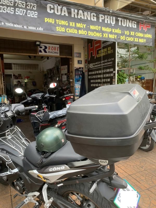 Đại lý Givi Cần Thơ chuyên baga Givi, thùng Givi, túi Givi