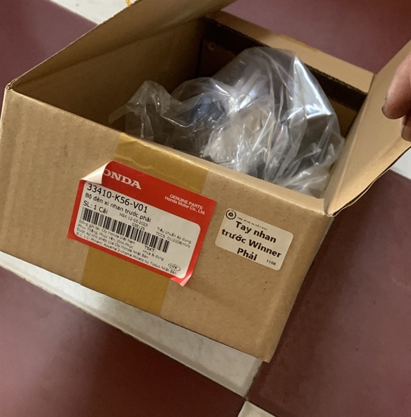 Chóa Xinhan - demi Winner V1 Phải Trái 33410-K56-V01/ 33460-K56-V01