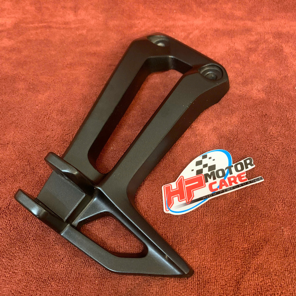 Pat gác chân sau Exciter 150 2ND-F7462-00-P0 phải/ 2ND-F7452-00-P0 Trái