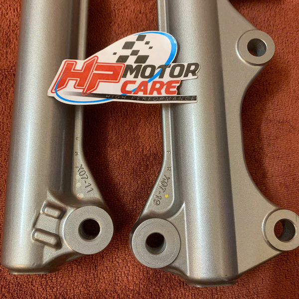 Phuộc trước Sirius thắng Dĩa mã B6A-F3100-00