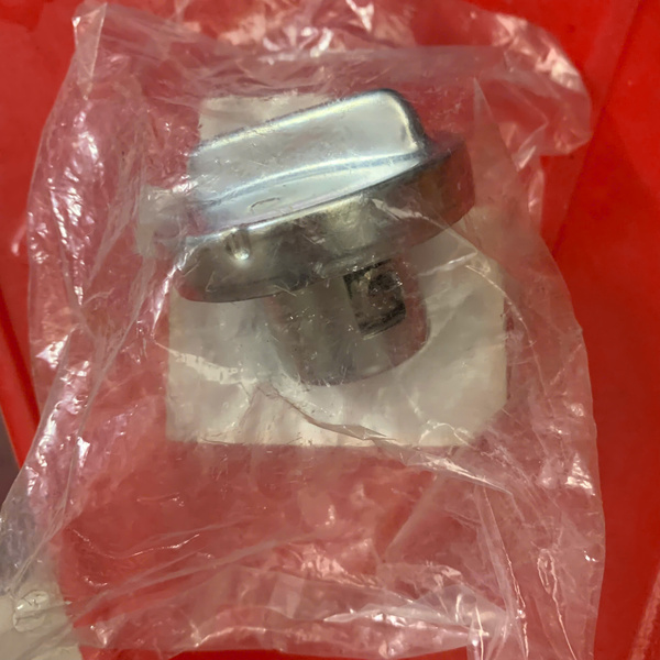 Nắp bình xăng lớn Airblade , SH (có núm vặn) 17620-K66-V01