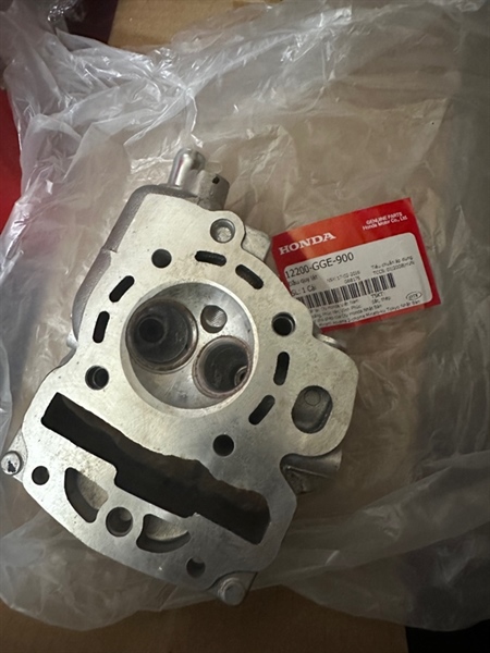 Vỏ đầu bò Lead 110 12200-GGE-900 chính hãng