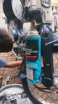 Vệ sinh hệ thống phun xăng điện tử