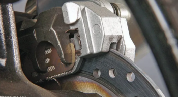 Khi nào thì nên thay má phanh xe máy ?