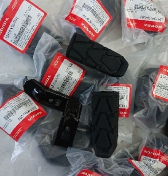 Cao su gác chân Winner V1 50661-K56-V00 (cặp)