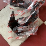 Mỏ cày Exciter 135 4 số phải 1S9-F137U-00/ Trái 1S9-F137V-00