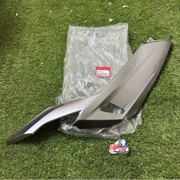 Nẹp lườn / Ốp gầm nhựa bóng Vario 2018 Trái 64360-K59-A70/ Phải 64350-K59-A70