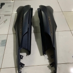 Ốp sườn sau Vario 125 Phải 83500-K2V-N300 / Trái 125 83600-K2V-N300