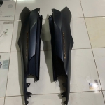 Ốp sườn sau Vario 125 Phải 83500-K2V-N300 / Trái 125 83600-K2V-N300