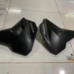 Cánh gà/ Yếm trước Vario 125 Phải 64501-K2V-N300/ Trái 64601-K2V-N300