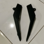 Nẹp đao nhỏ/ nẹp yếm Vario 125 Phải 64320-K2V-N300 / trái 64420-K2V-N300