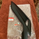 Nẹp lườn dưới / Ốp gầm nhựa nhám Vario 2018 Trái 64360-K59-A70ZA/ Phải 64350-K59-A70ZA