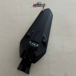 Đuôi dè sau dưới winner /Dè biển số winner  (V1,V2,V3,V4,GTR) 80110K56V00