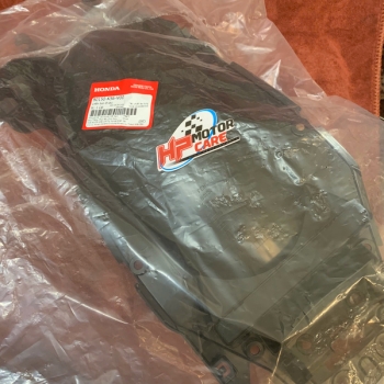 Chắn bùn B sau/ Lót sườn dưới bình xăng Winner V1 80150-K56-V000