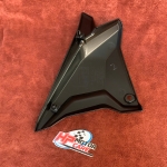 Nắp hộp bình ắc quy/ Ốp che bình ắc quy Winner V2 50607-K56-V50