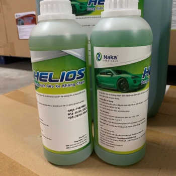 Dung dịch rửa xe không chạm HELIOS (ô tô) (1 lít)