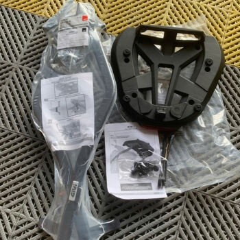 Baga sau Sirius Fi Givi HRX(S) EZ115Fi