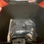 Thùng sau Givi Ultimo 37 lít U37A màu đen