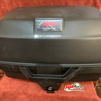 Thùng sau màu đen không đèn 39 Lít Givi E20n(CLA)