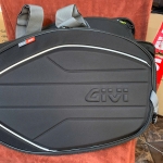 Túi gắn bên hông 40 Lít Givi EA100B