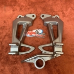 Pat gác chân sau Sirius Phải 1FC-F7442-01/Trái 1FC-F7452-01