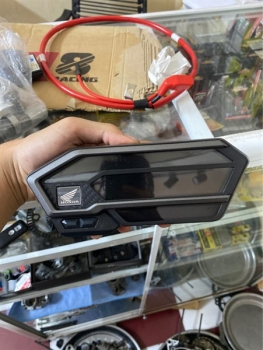 Đồng hồ Winner X 37100-K56-V63