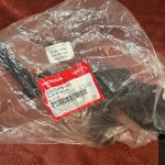 Pat gác chân trước Winner V1 Trái/Phải 50660-K56-N00/ 50650-K56-N00